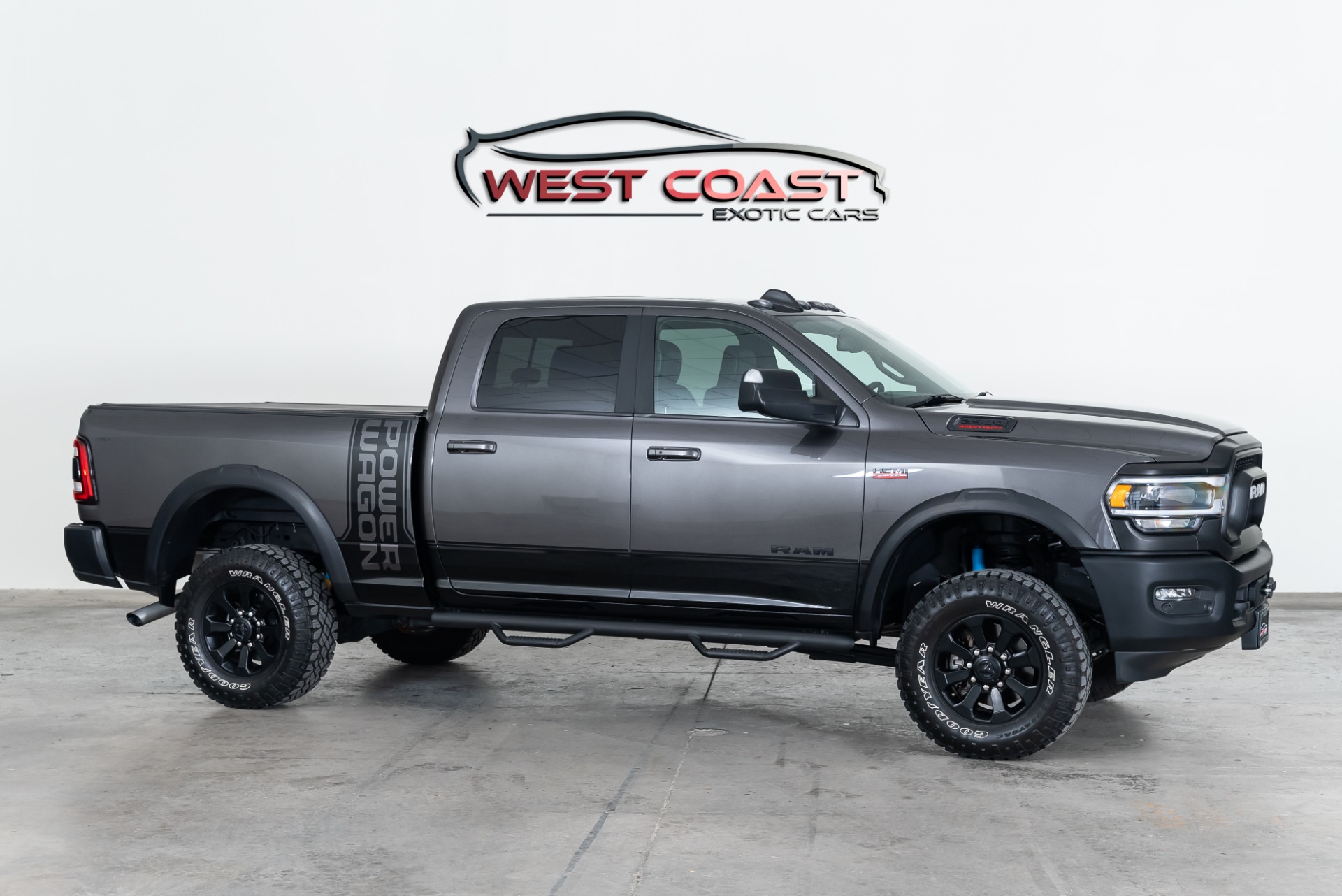 Rocker Panel Kit | RAM 2500 POWER WAGON 2022 Rocker Panel Kit | RAM 2500 POWER WAGON 2022