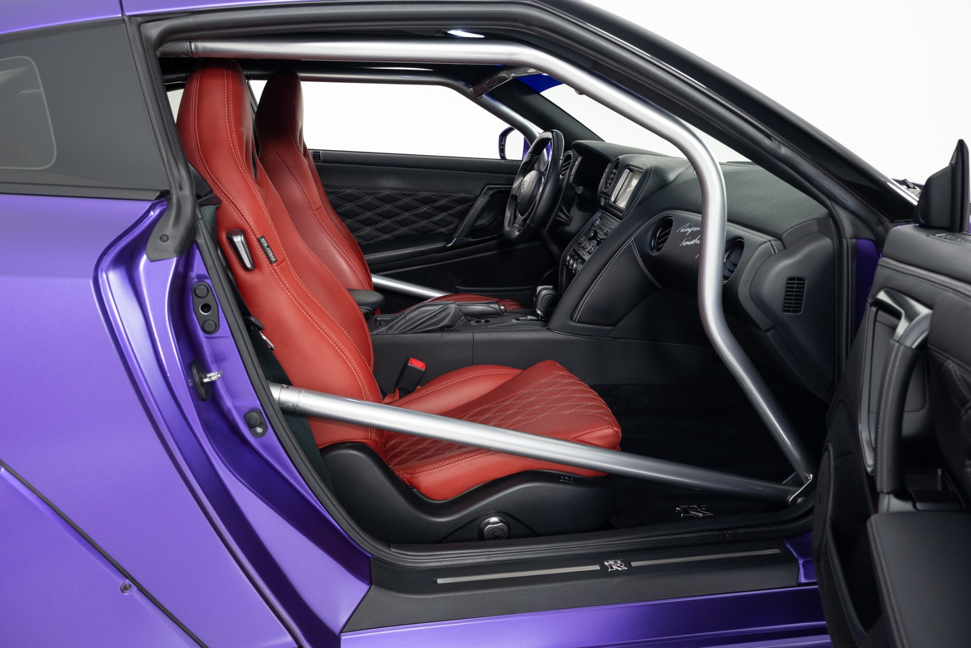 R35 Skyline Edition Interior