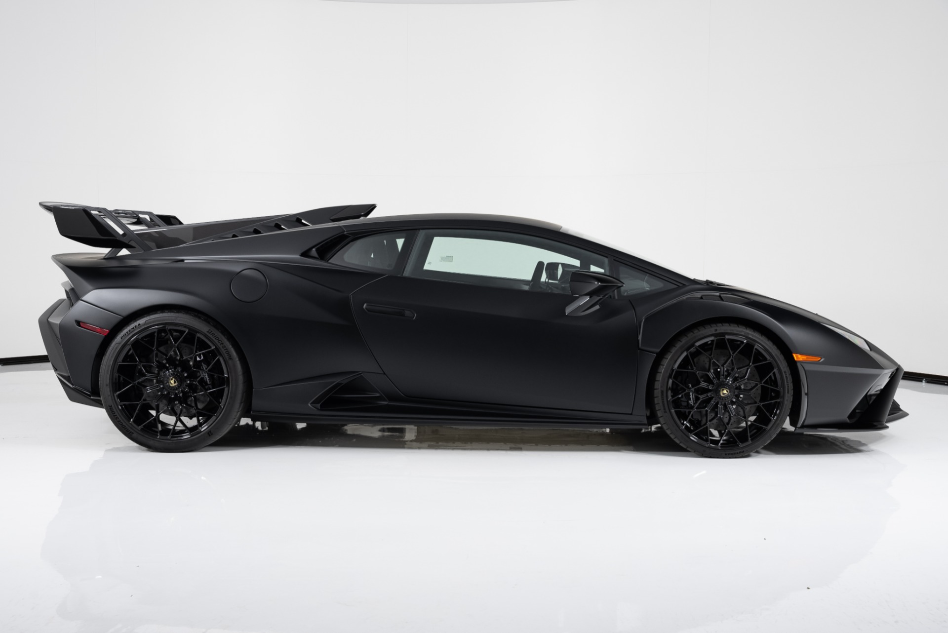 2022 LAMBORGHINI HURACAN STO for Sale, CA - VAN NUYS