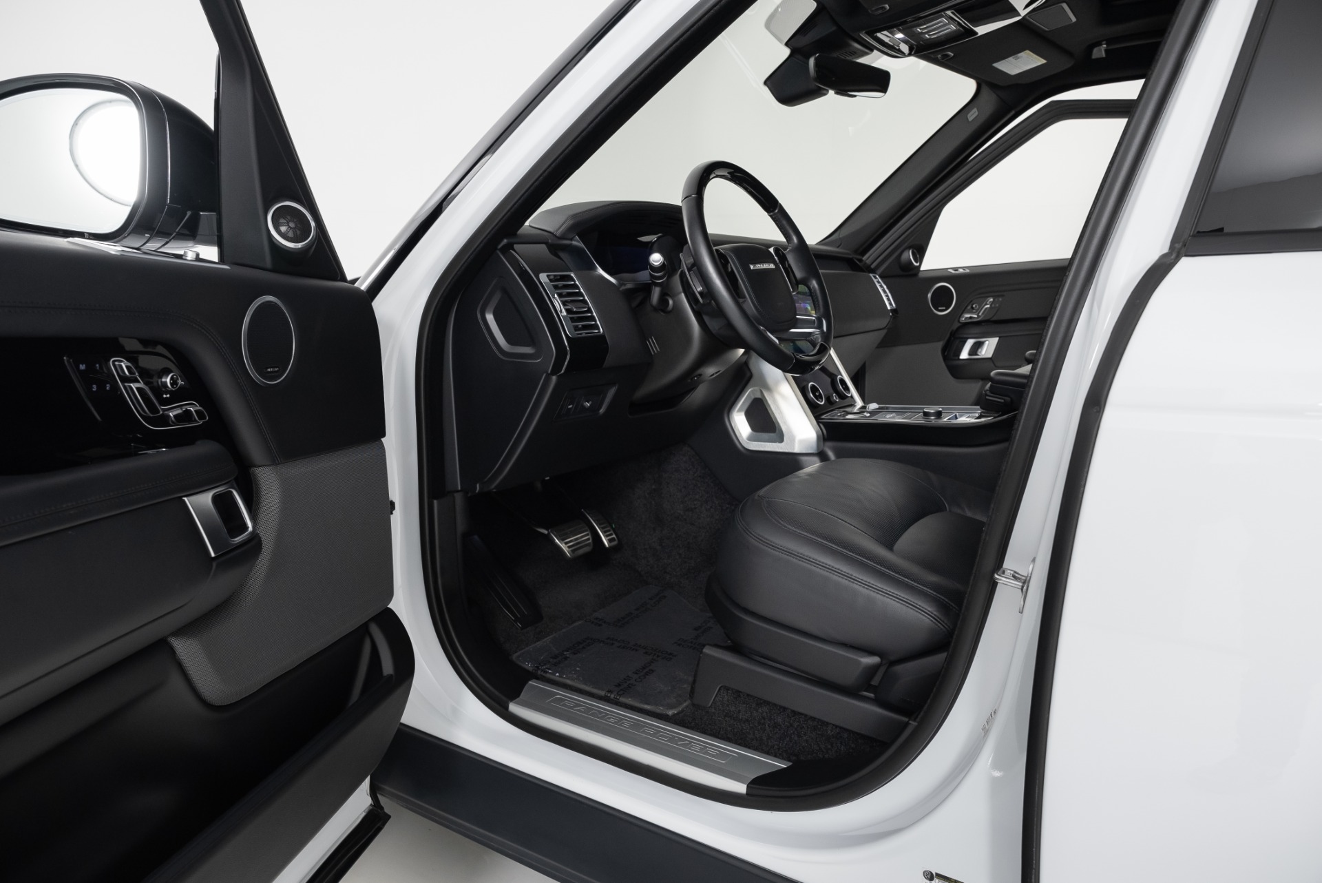 Range Rover 2022 White Interior