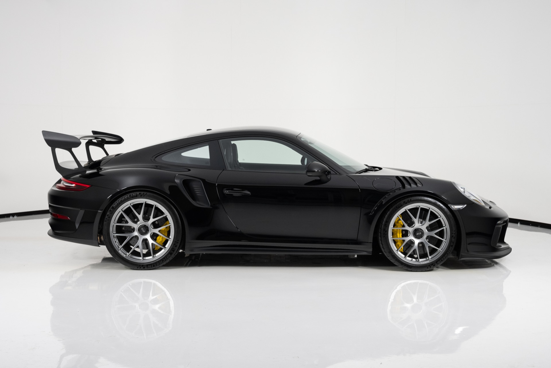 Left Side Kit | PORSCHE 911 GT3 2019 Left Side Kit | PORSCHE 911 GT3 2019