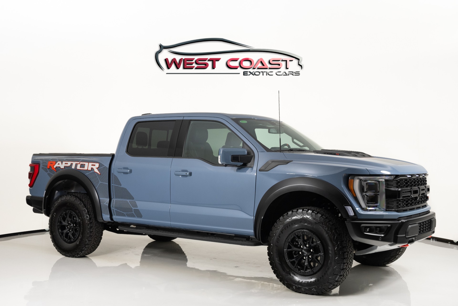 FORD F150 RAPTOR R V8 5.2L supercharged neuf