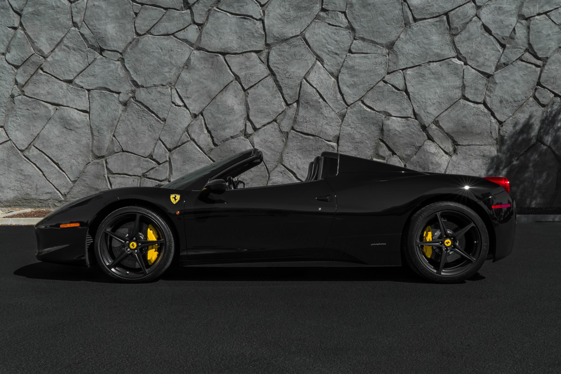 フェラーリ 458 Spider F1 DCT 正規ディーラー車 右ハンドル