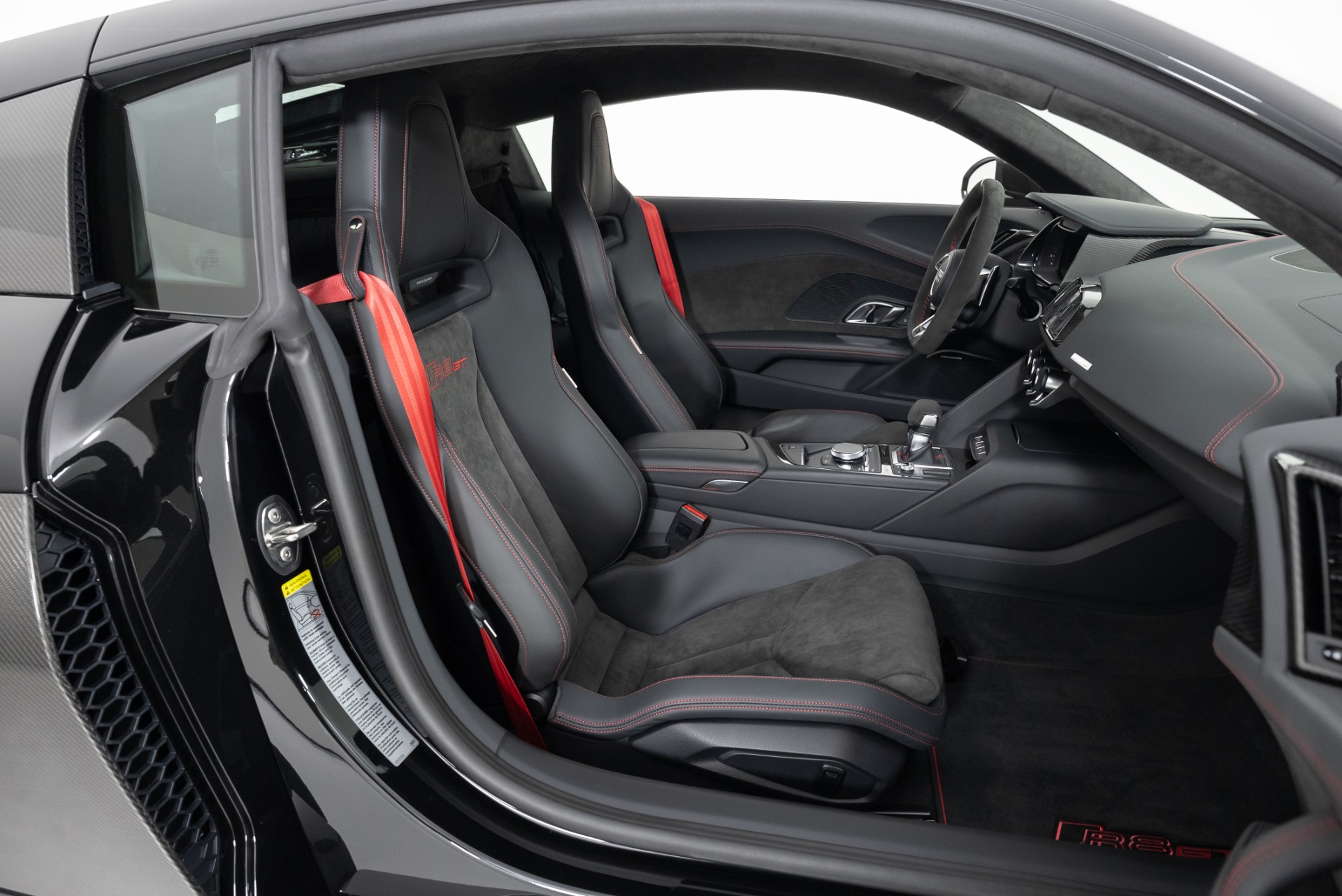 Audi r8 bucket seats clearance