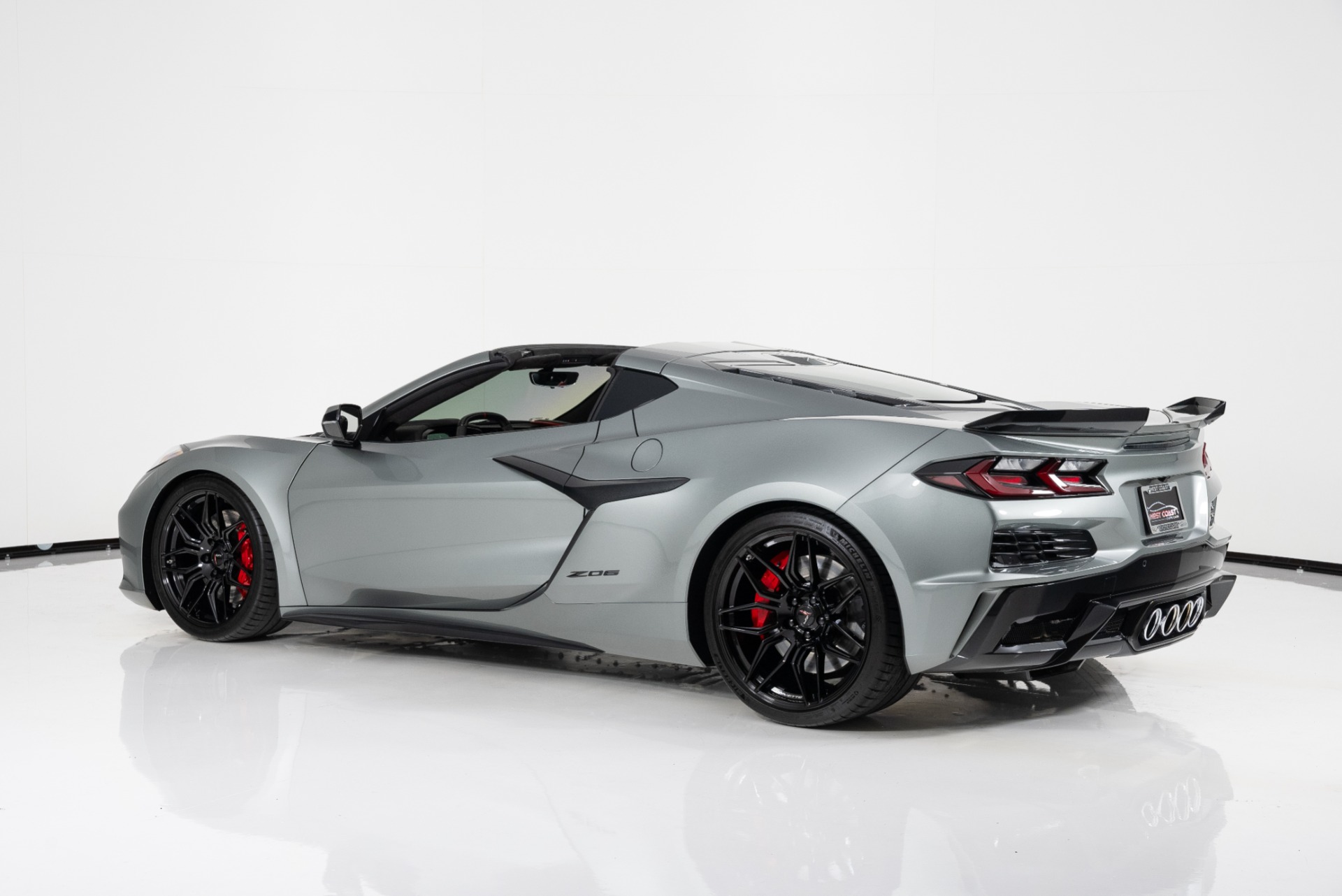 Used-2023-Chevrolet-Corvette-