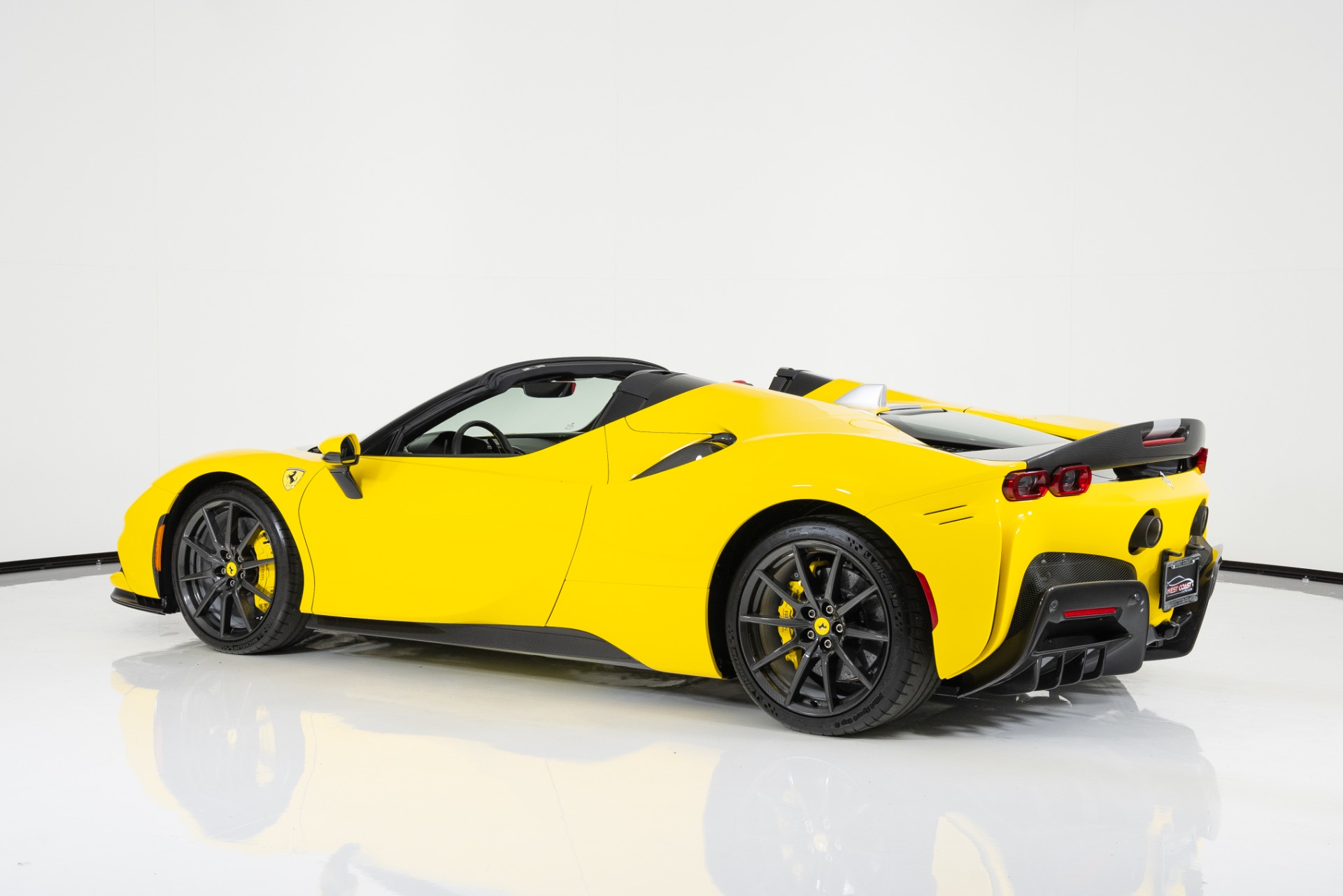 Used 2022 Ferrari SF90 Spider For Sale (Sold) | duPont REGISTRY