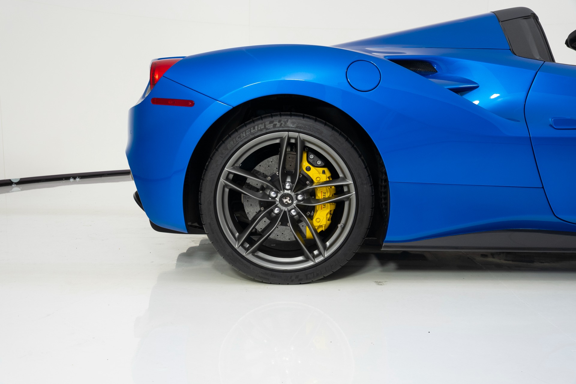 Used 2017 Ferrari 488 Spider For Sale (Sold) | duPont REGISTRY