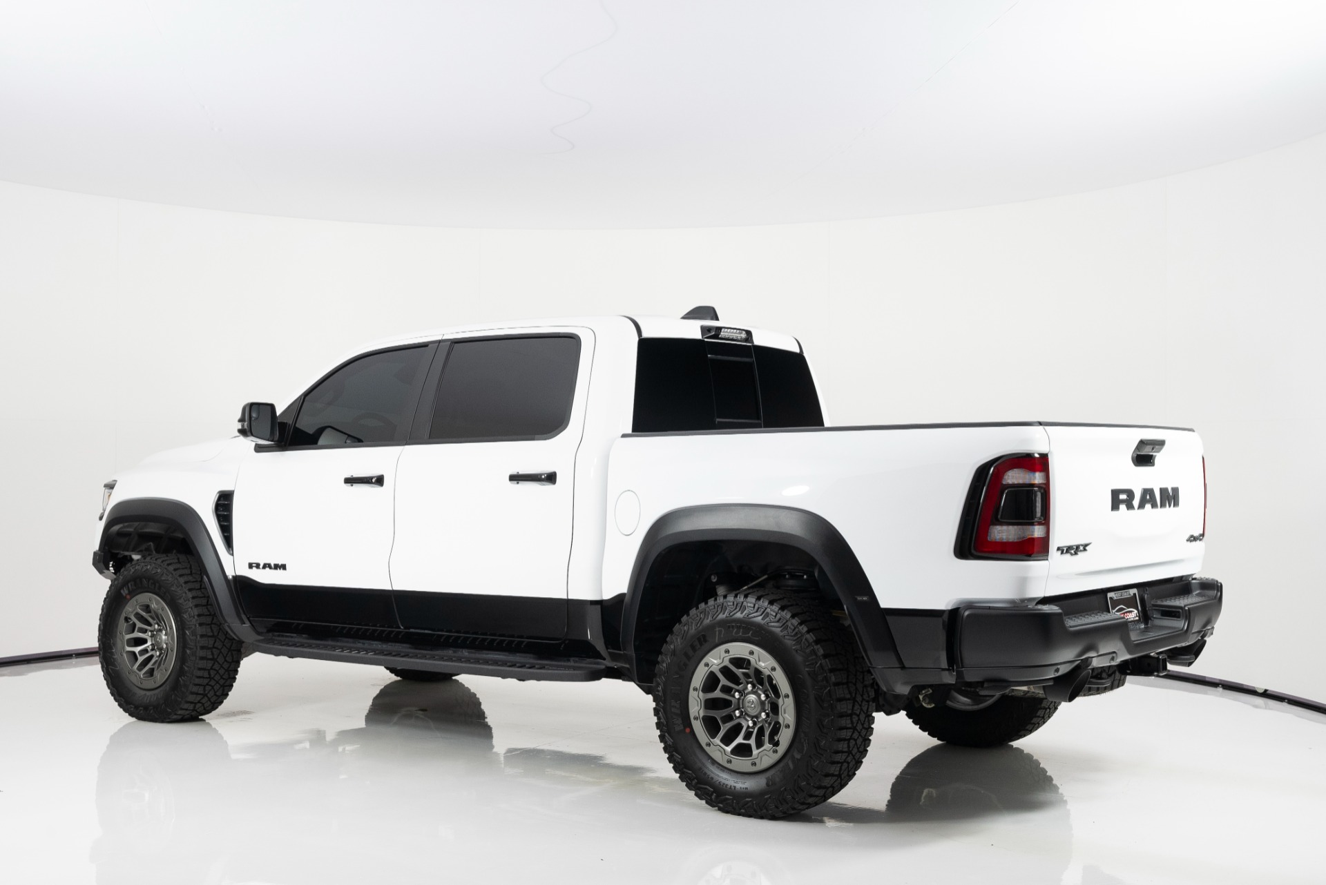 Rocker Panel Kit | RAM 1500 TRX 2024 Rocker Panel Kit | RAM 1500 TRX 2024