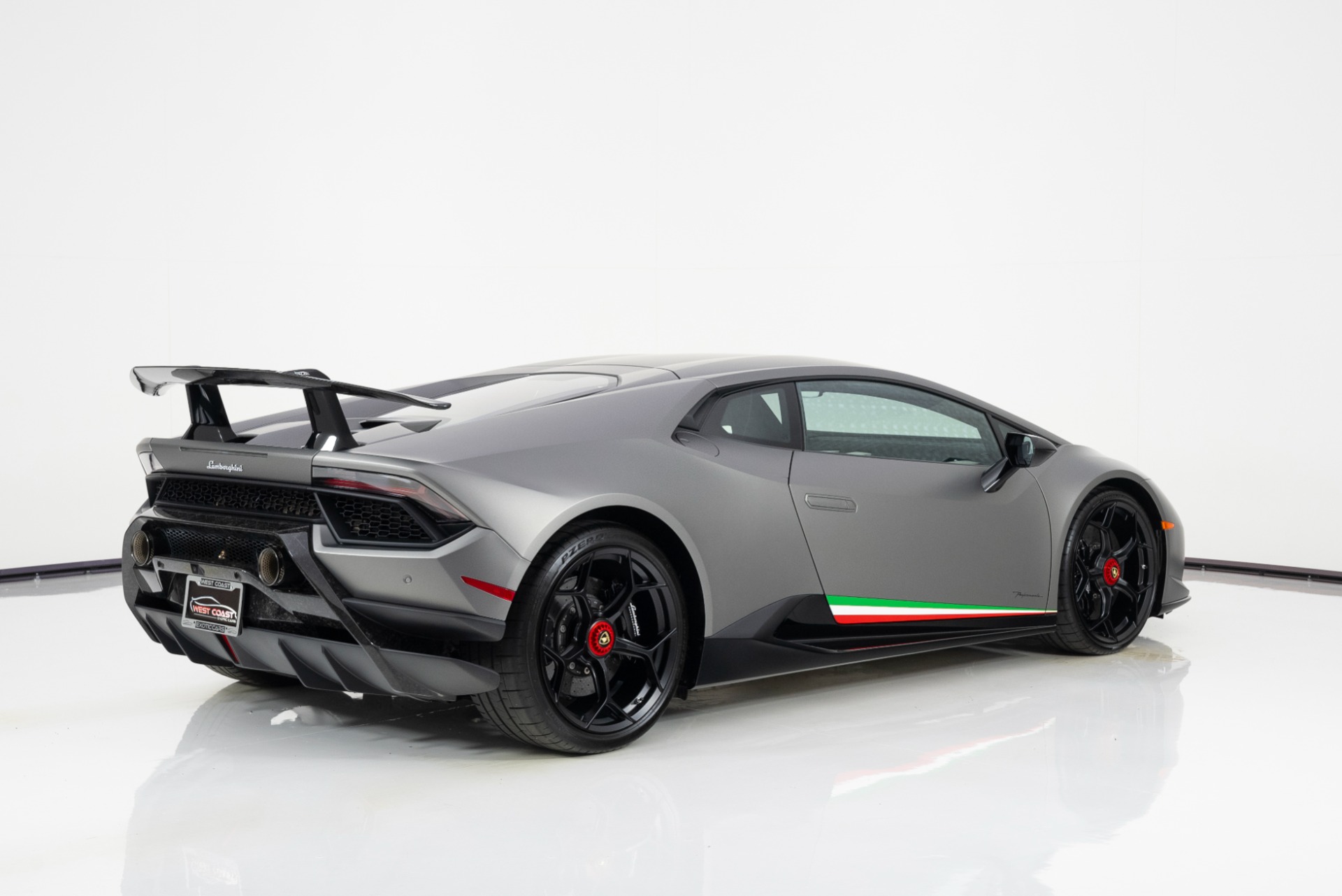 Used 2018 Lamborghini Huracan LP 640-4 Performante For Sale