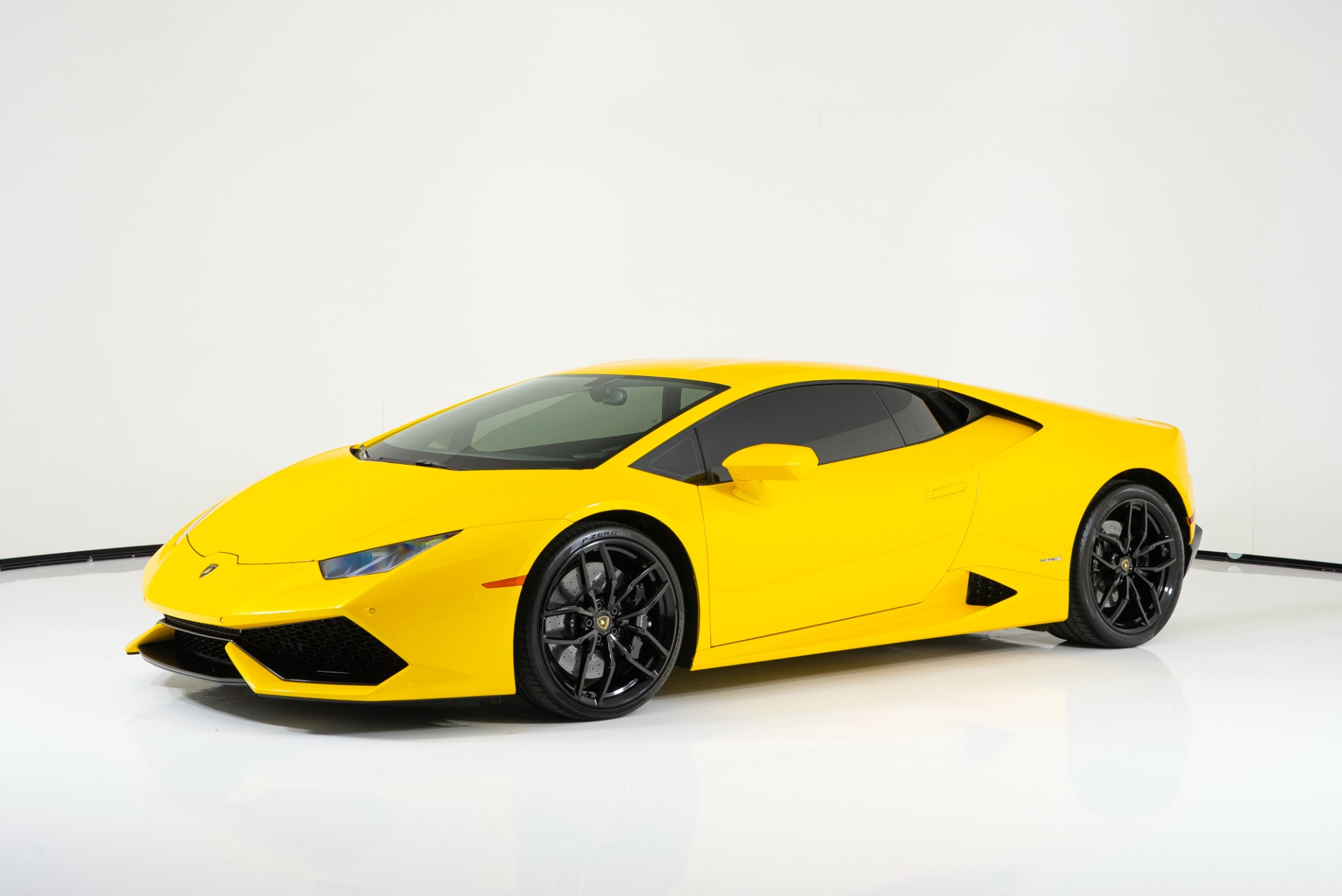 962 APRER xMIDI 20インチ　イエローボディー Used 2016 Lamborghini Huracan LP 610-4 For Sale (Sold) | duPont