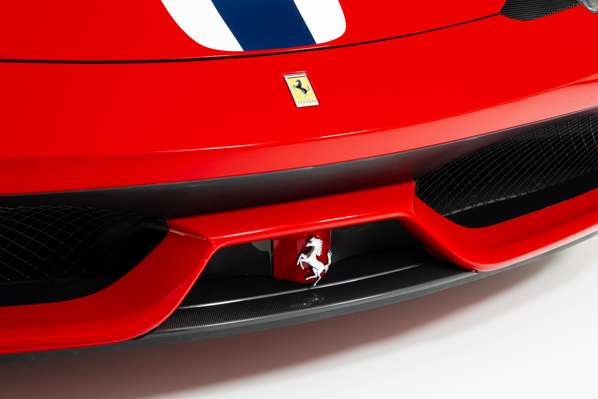 Ferrari 458 Front Logo