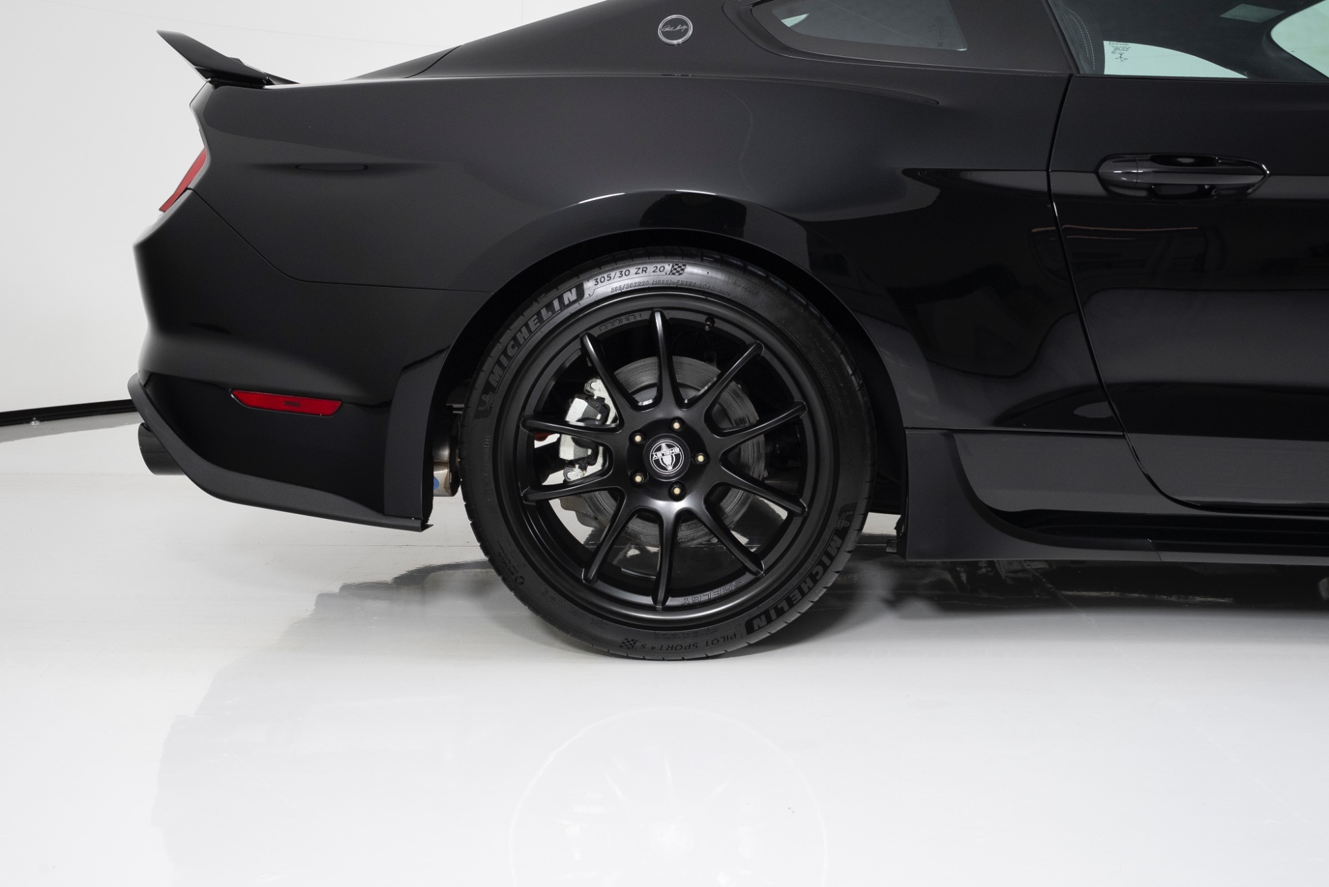2023 Ford Mustang GT - Photo 11