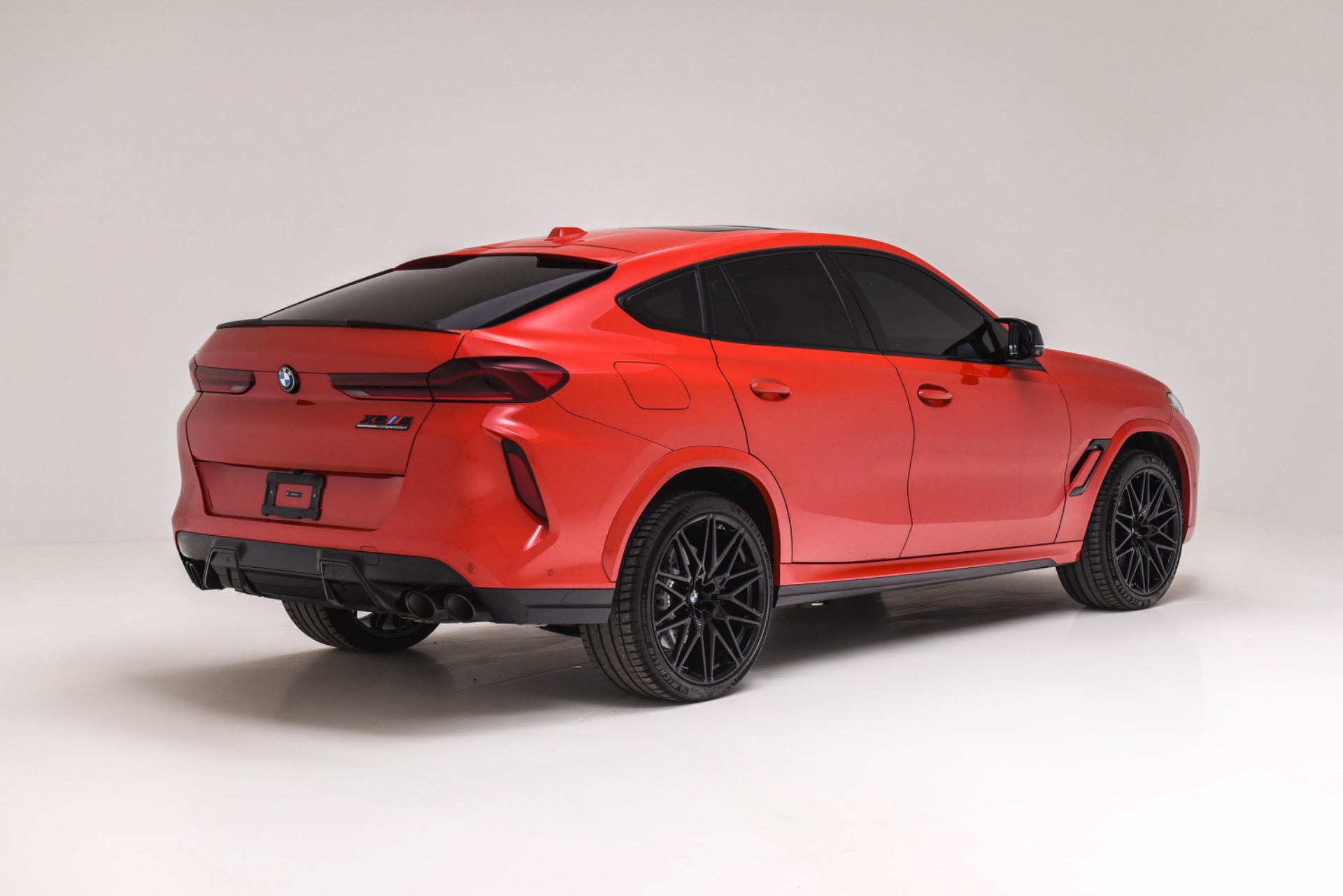 Used-2025-BMW-X6-M-Competition 