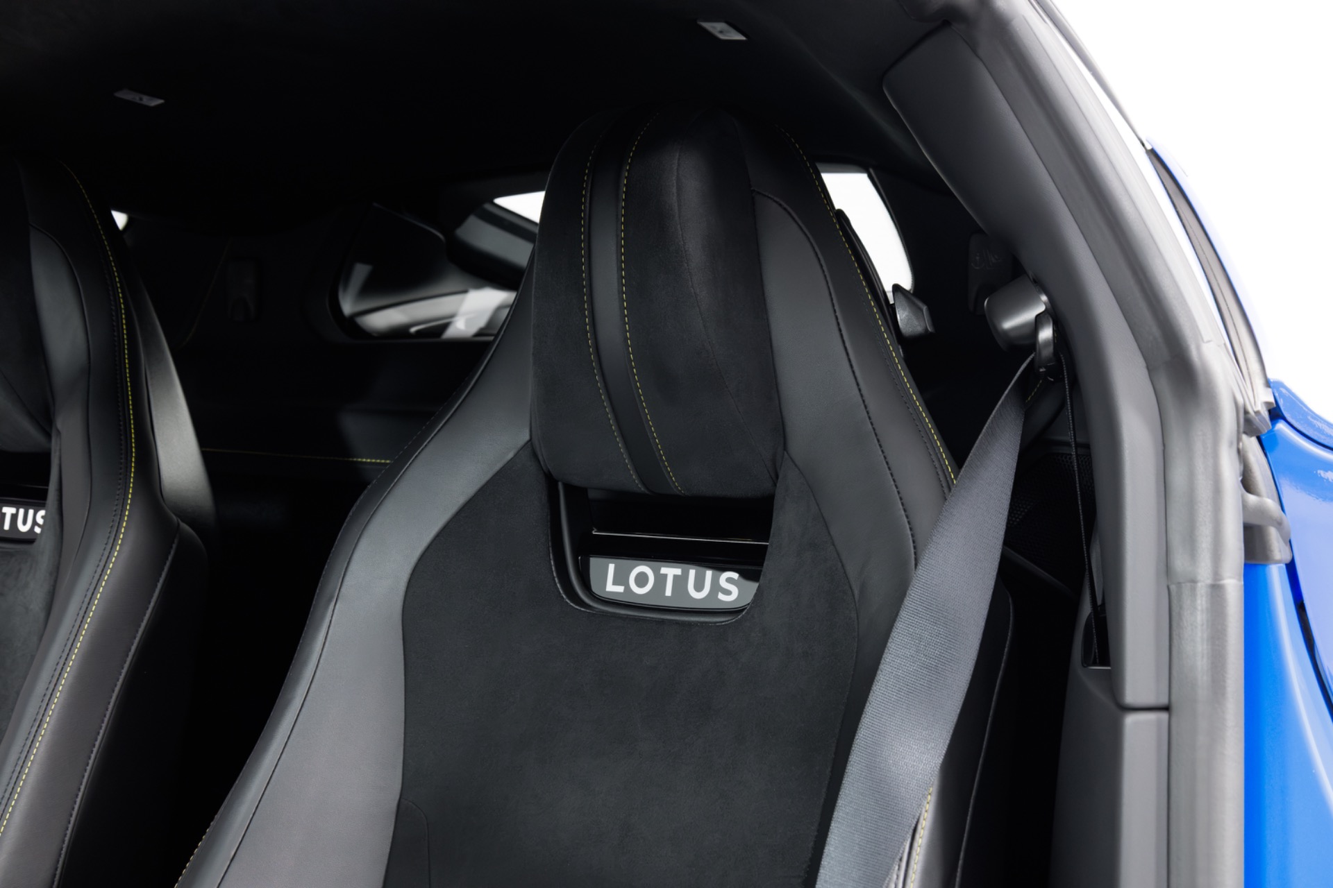 2024 Lotus Emira First Edition - Photo 16