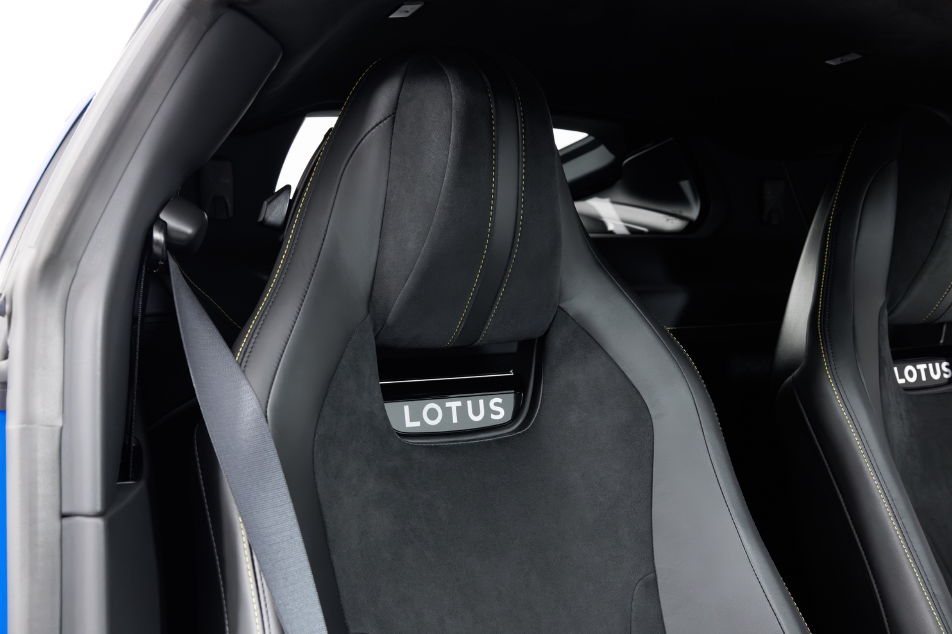 2024 Lotus Emira First Edition - Photo 38
