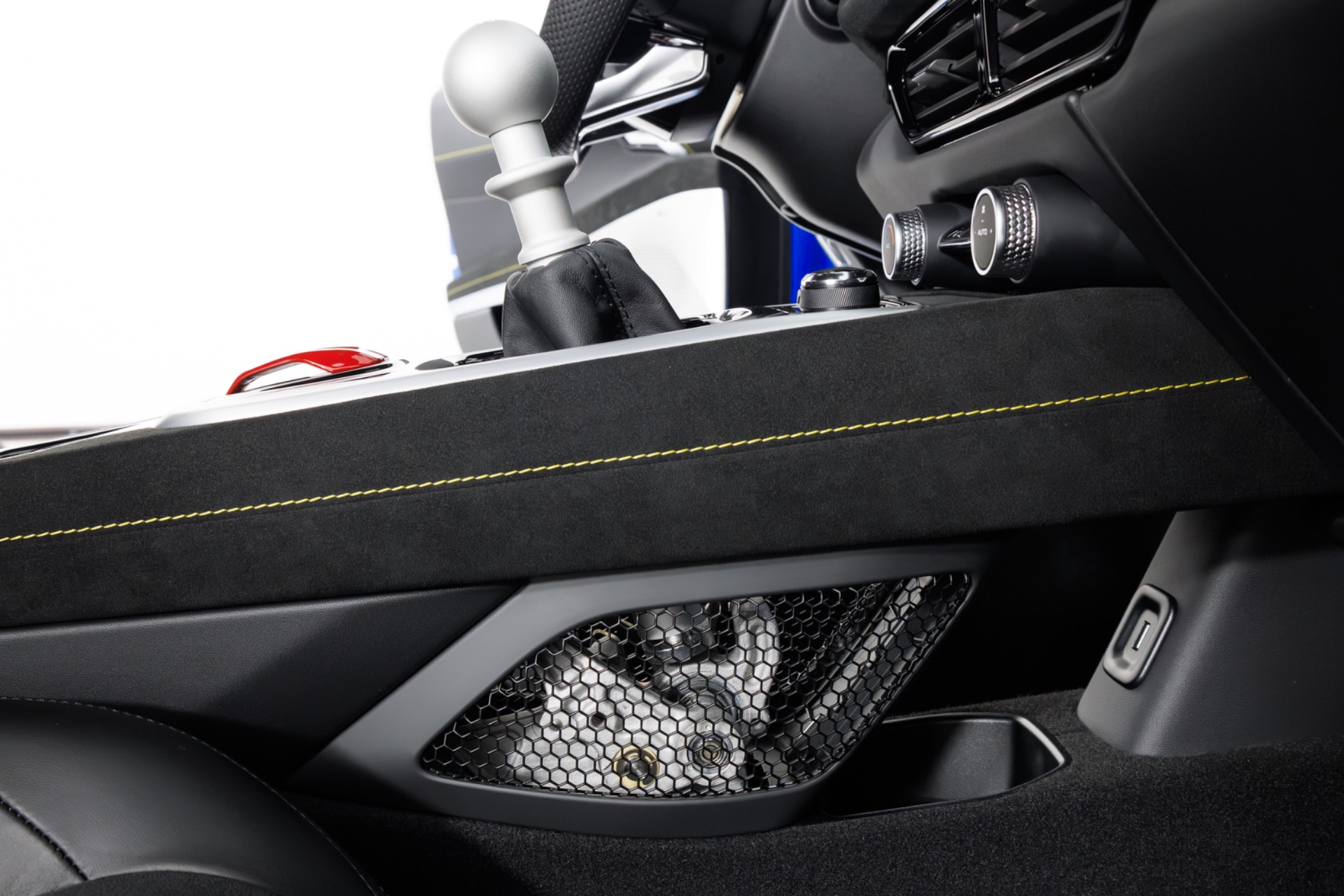 2024 Lotus Emira First Edition - Photo 41