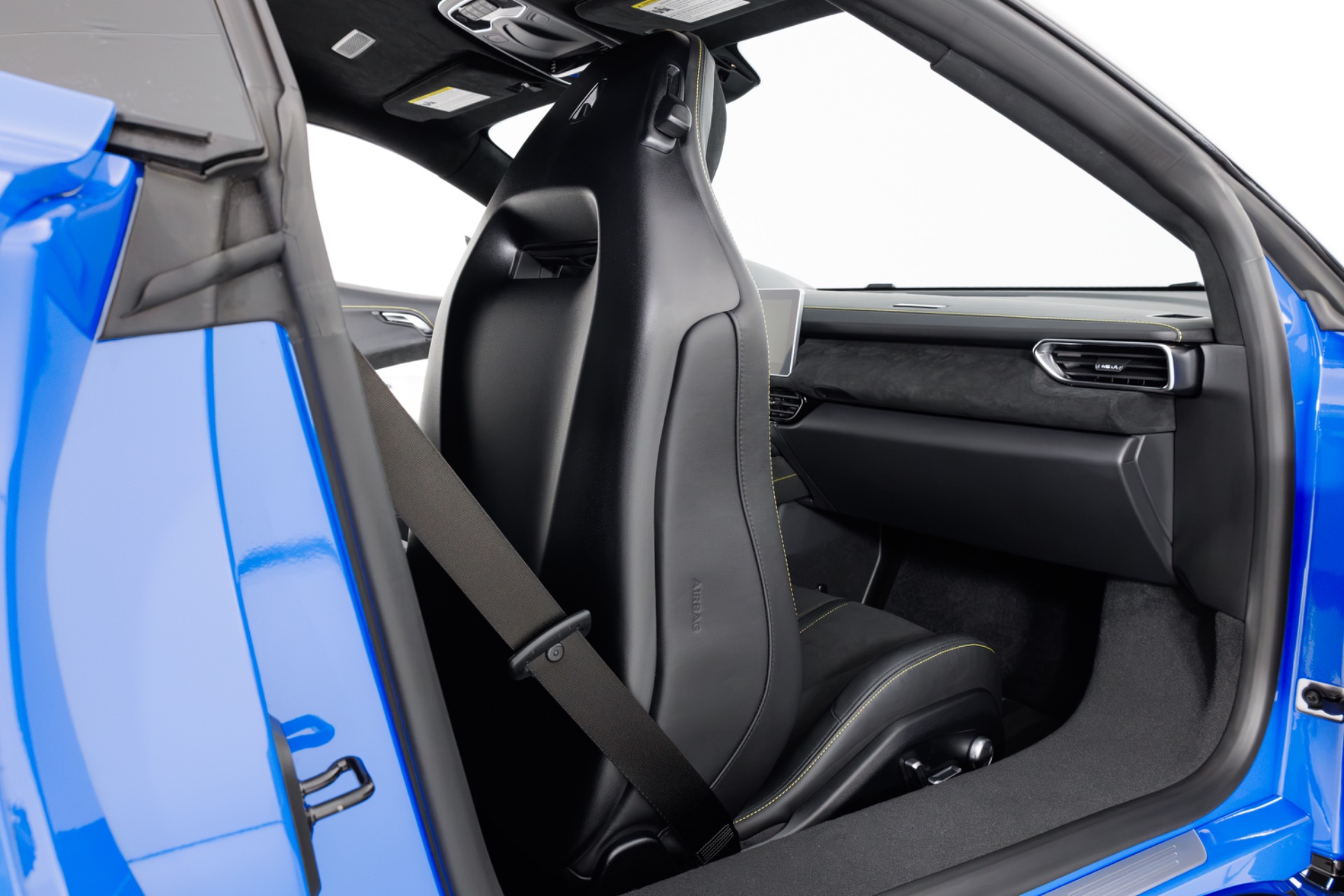 2024 Lotus Emira First Edition - Photo 48