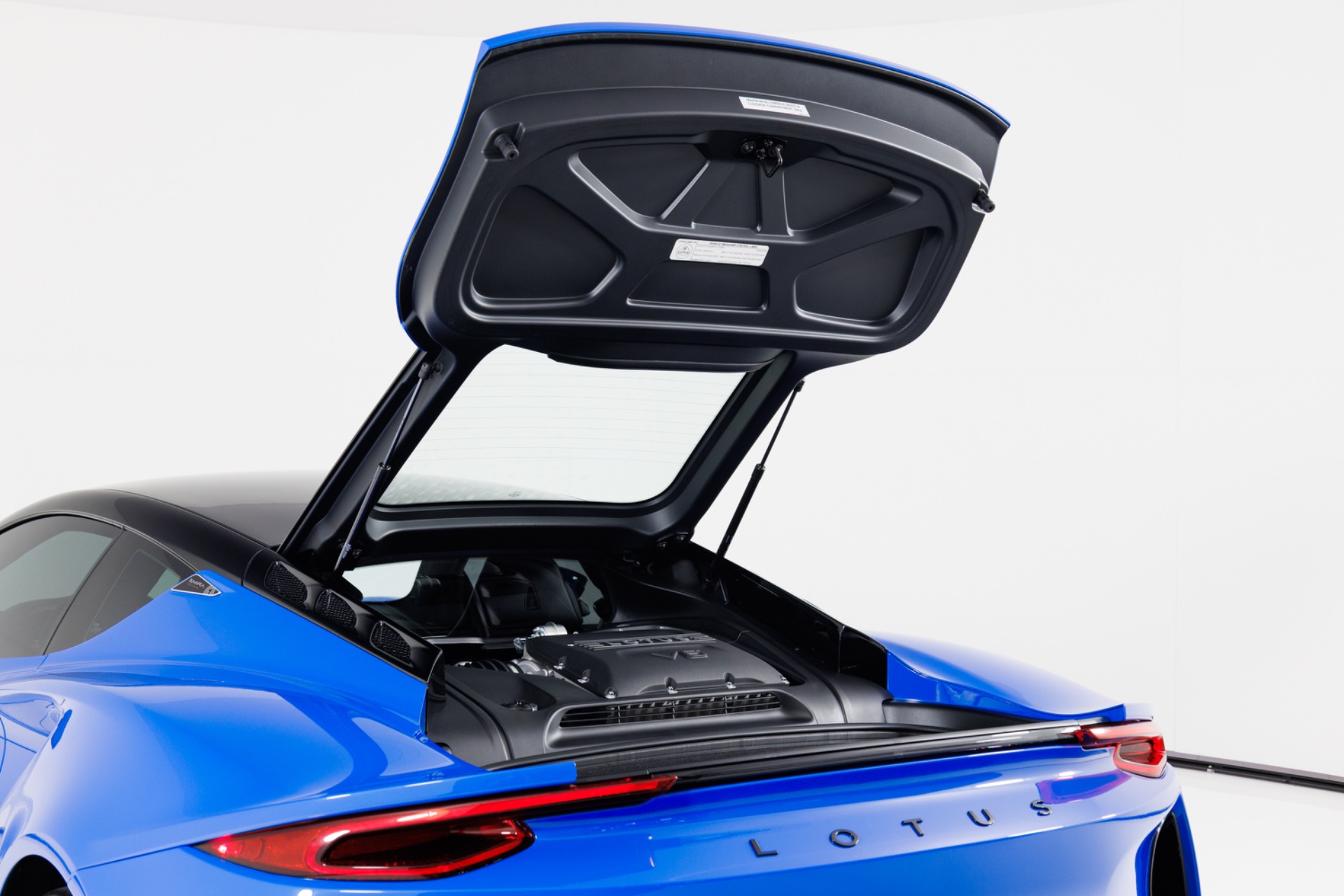 2024 Lotus Emira First Edition - Photo 51