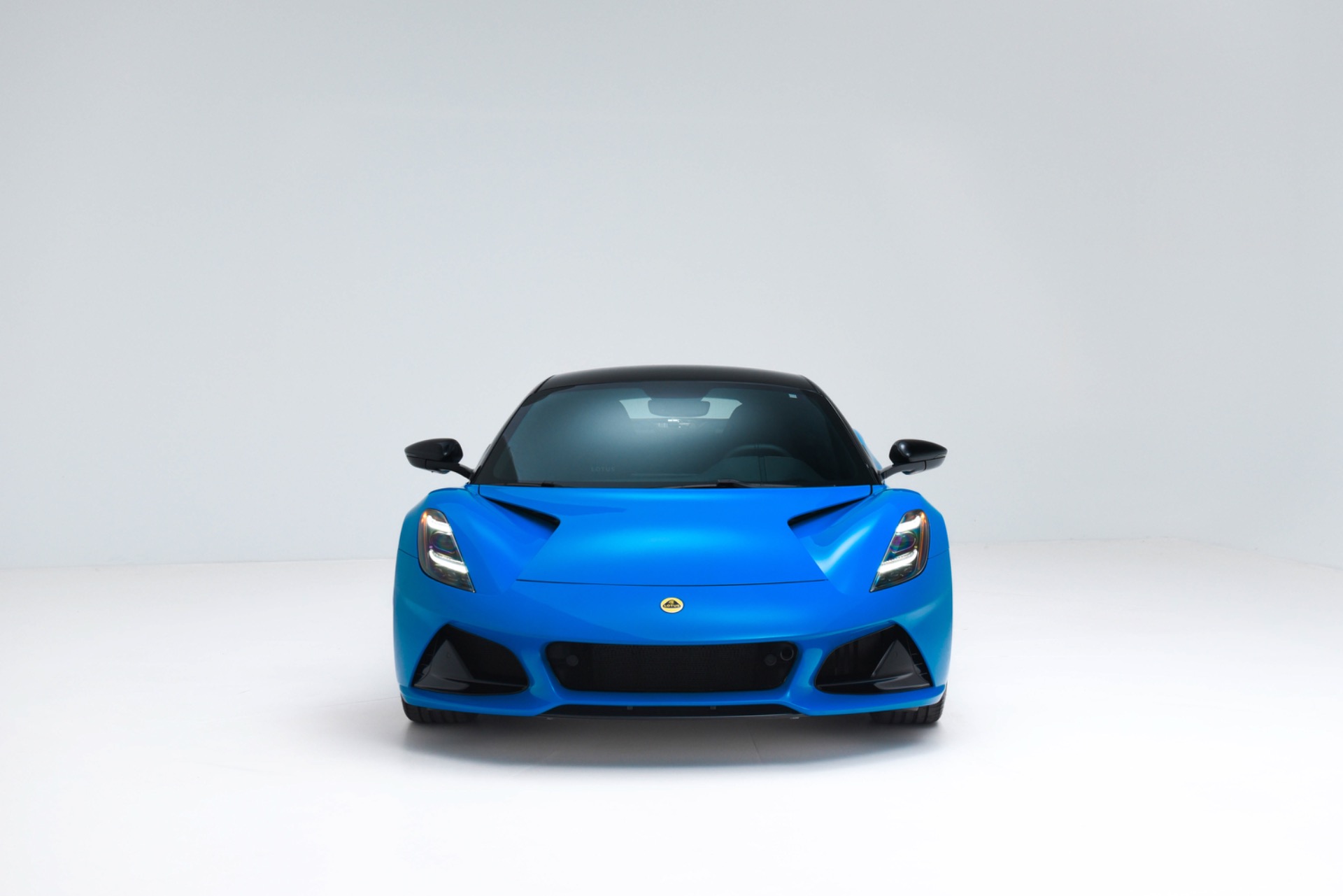 2024 Lotus Emira First Edition - Photo 8