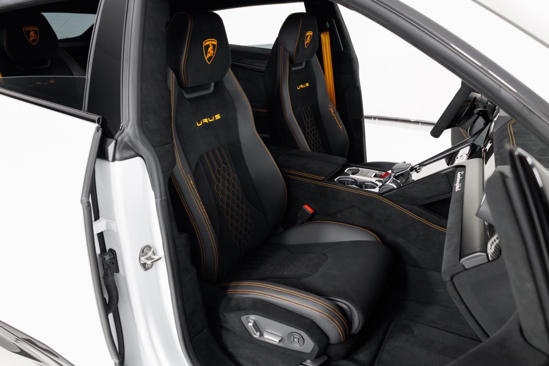 2024 Lamborghini Urus Performante - Photo 38