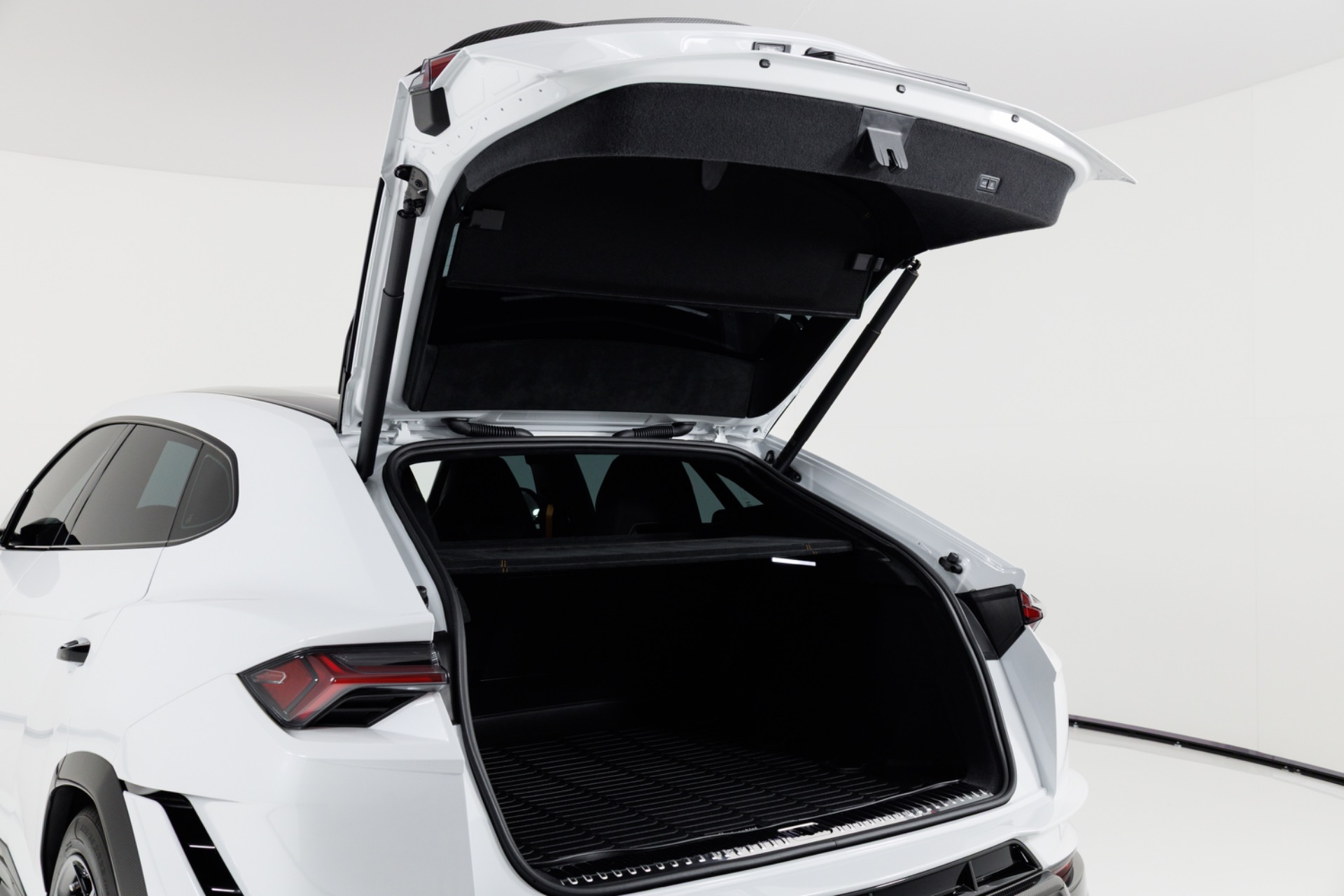 2024 Lamborghini Urus Performante - Photo 67