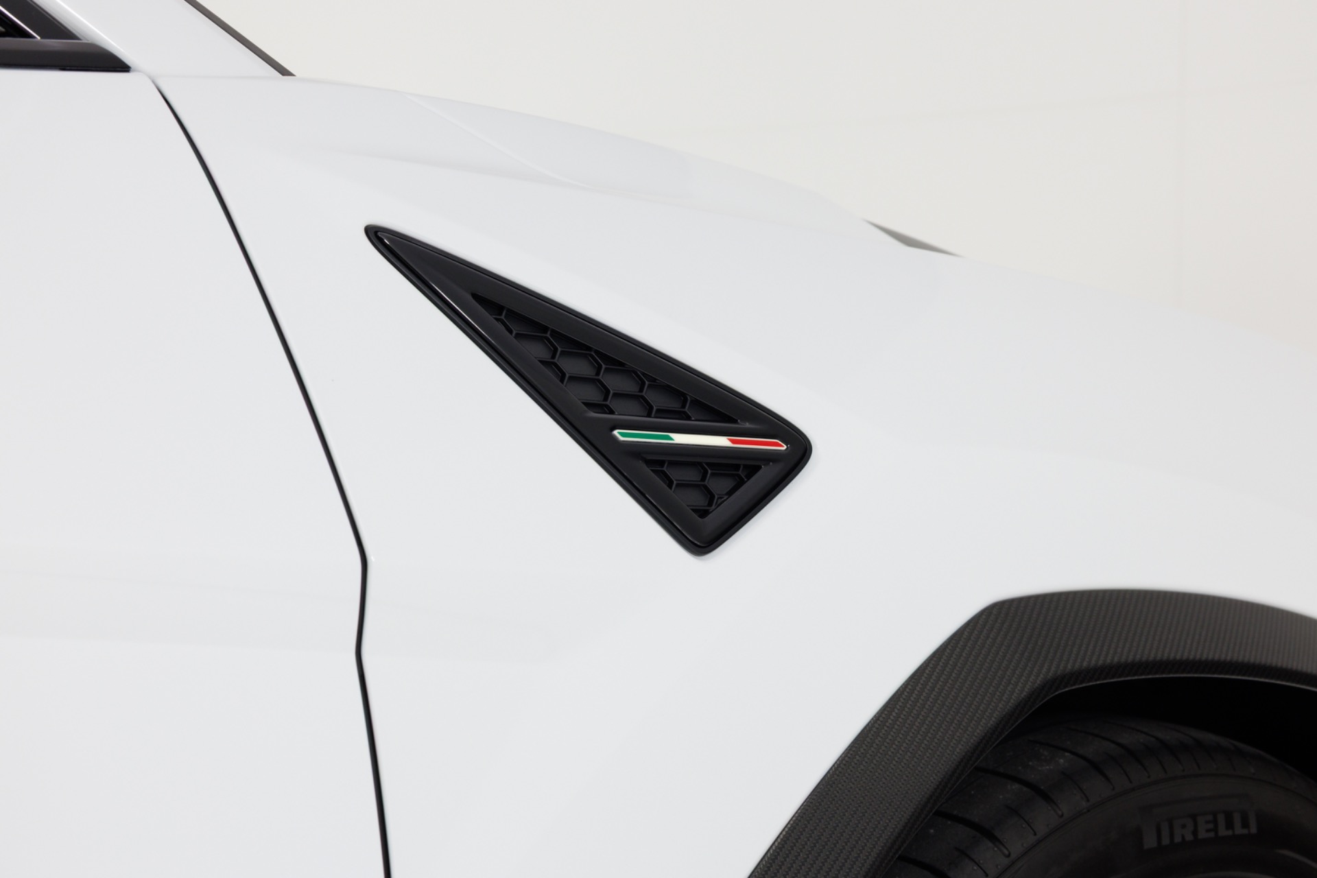 2024 Lamborghini Urus Performante - Photo 80