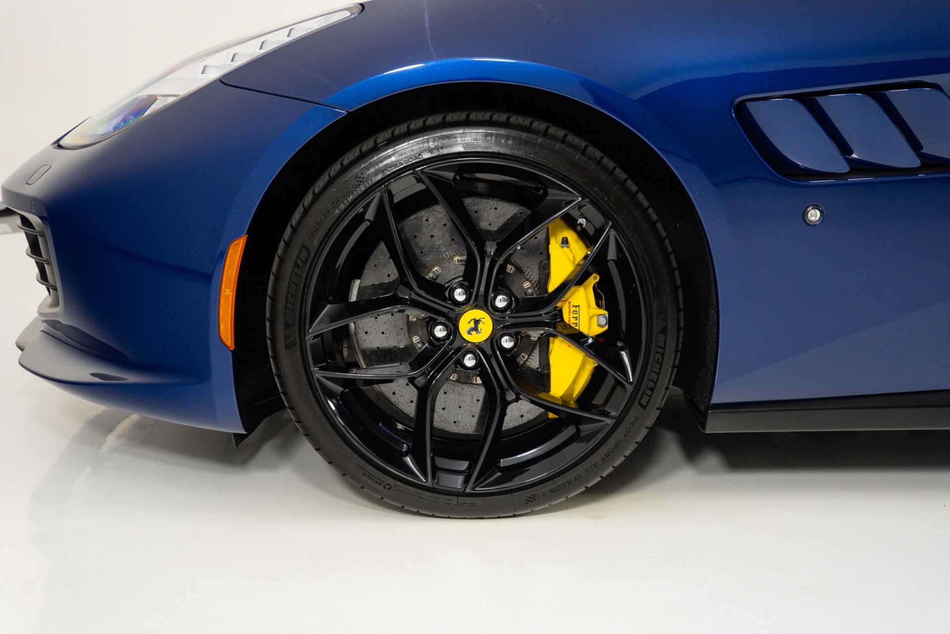 2019 Ferrari GTC4Lusso Base - Photo 10