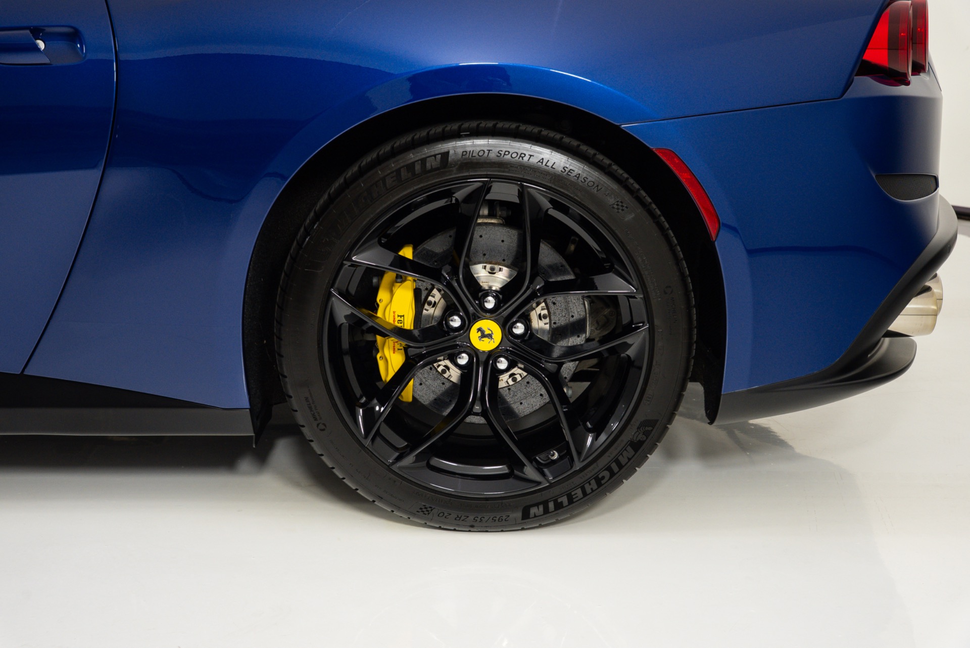 2019 Ferrari GTC4Lusso Base - Photo 12