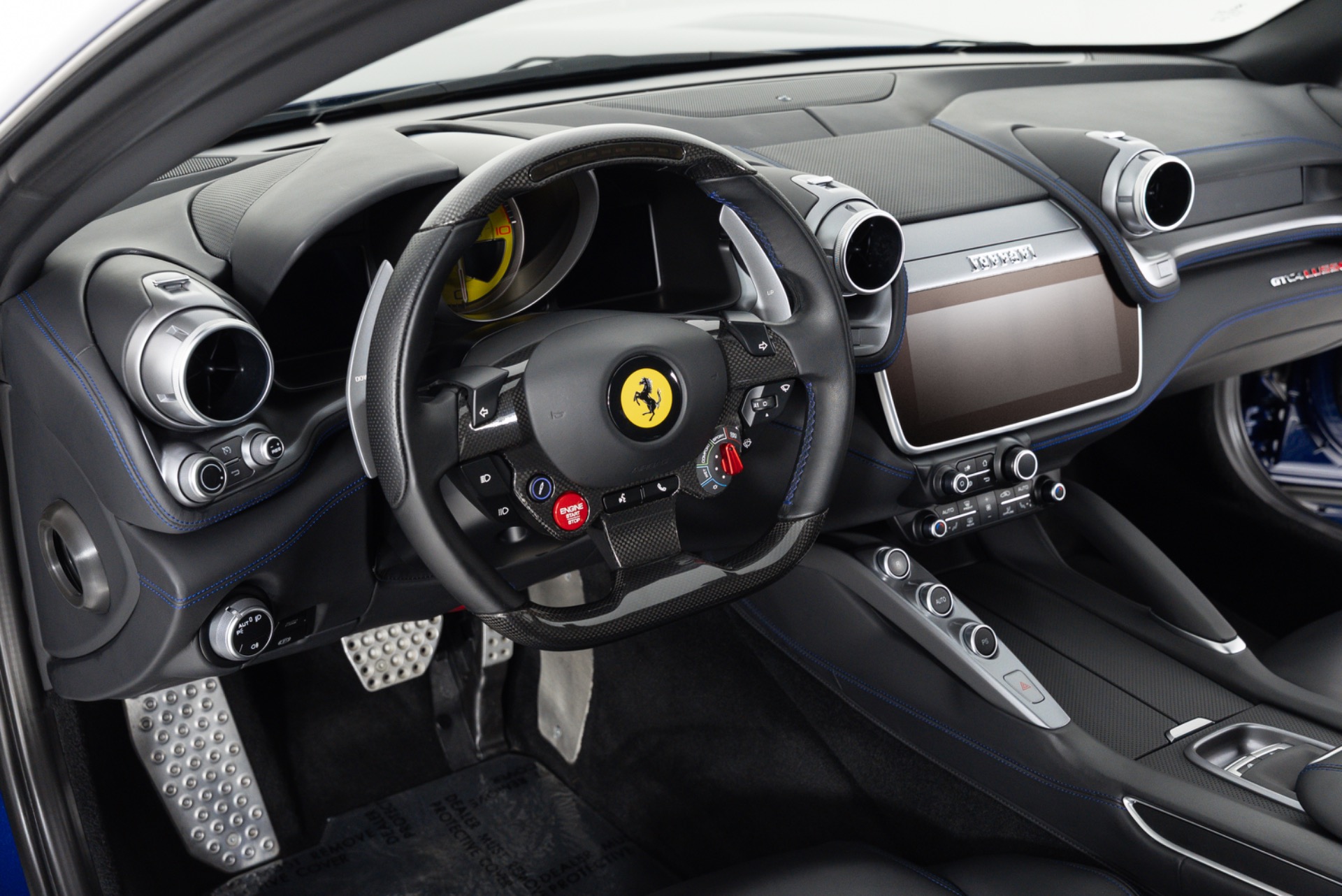 2019 Ferrari GTC4Lusso Base - Photo 18