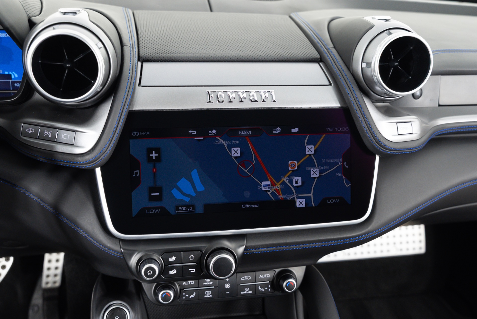 2019 Ferrari GTC4Lusso Base - Photo 28