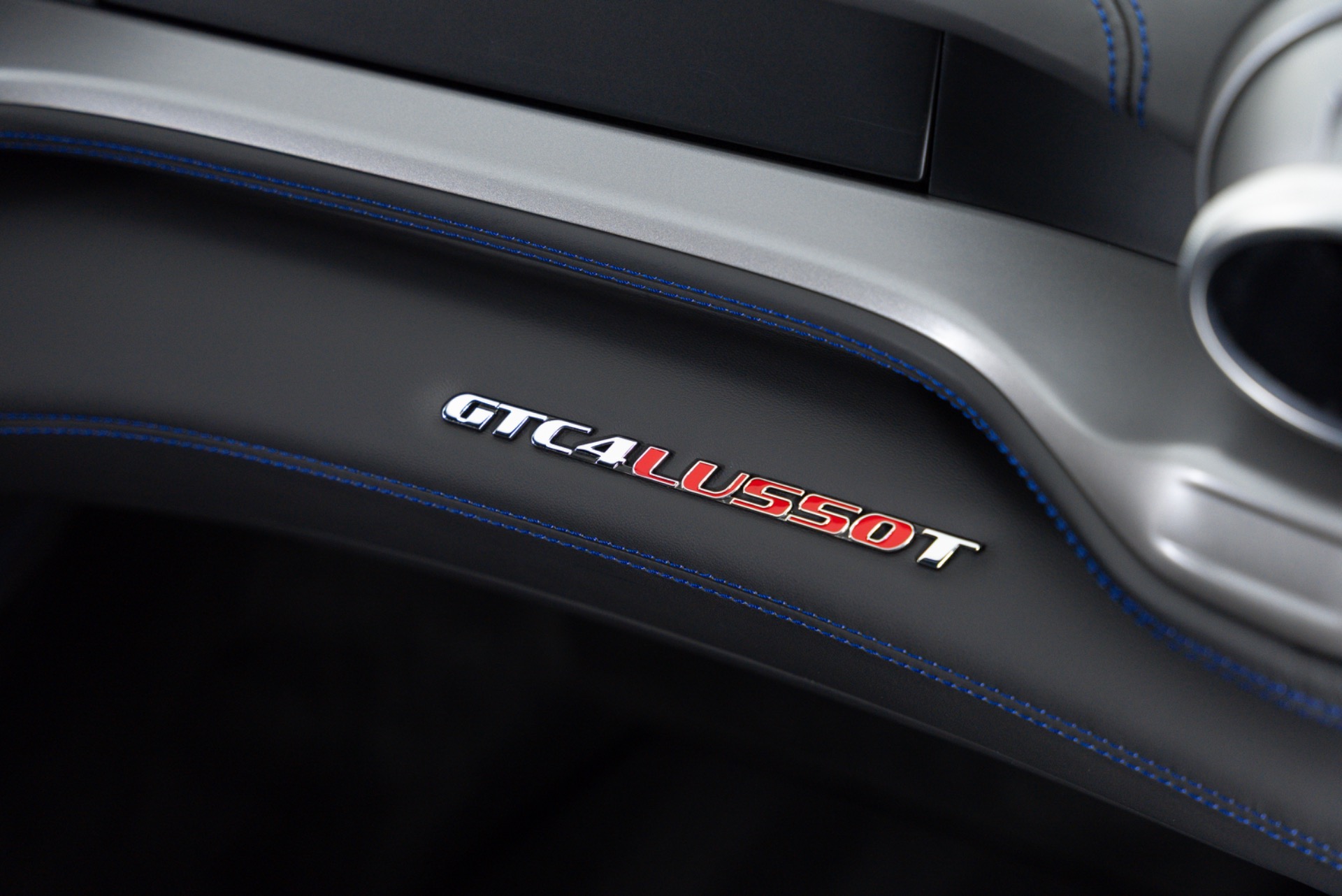2019 Ferrari GTC4Lusso Base - Photo 42