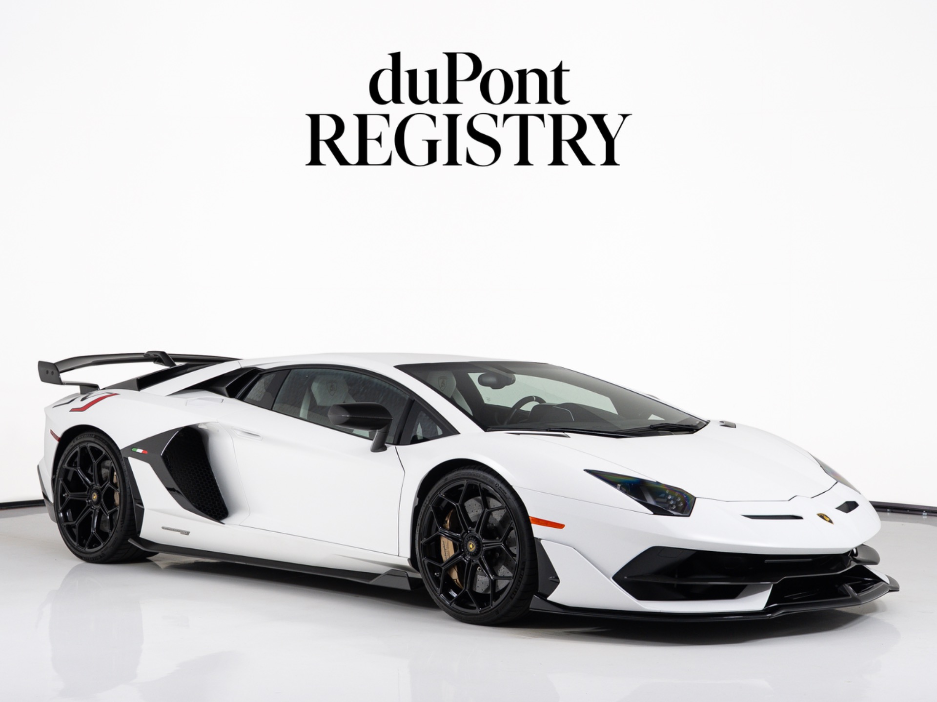 2019 Lamborghini Aventador SVJ Coupe's photo
