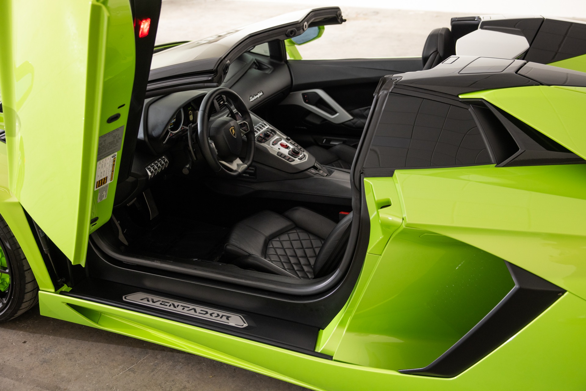 Used 2015 Lamborghini Aventador LP 700-4 Roadster For Sale