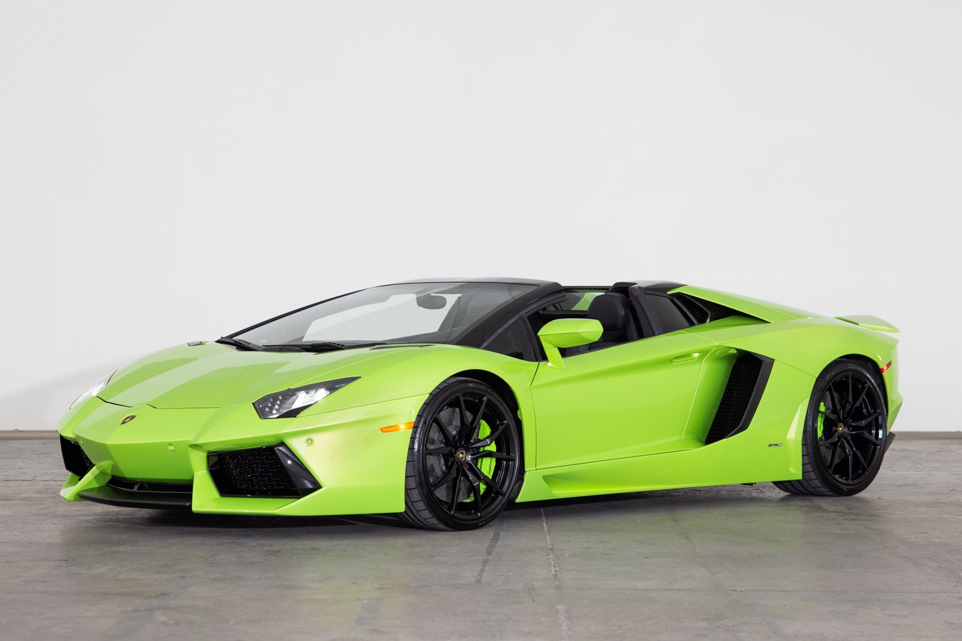 Lamborghini Aventador Roadster 2015 限定版 2015 Lamborghini Aventador Roadster LP720-4 Roadster Stock