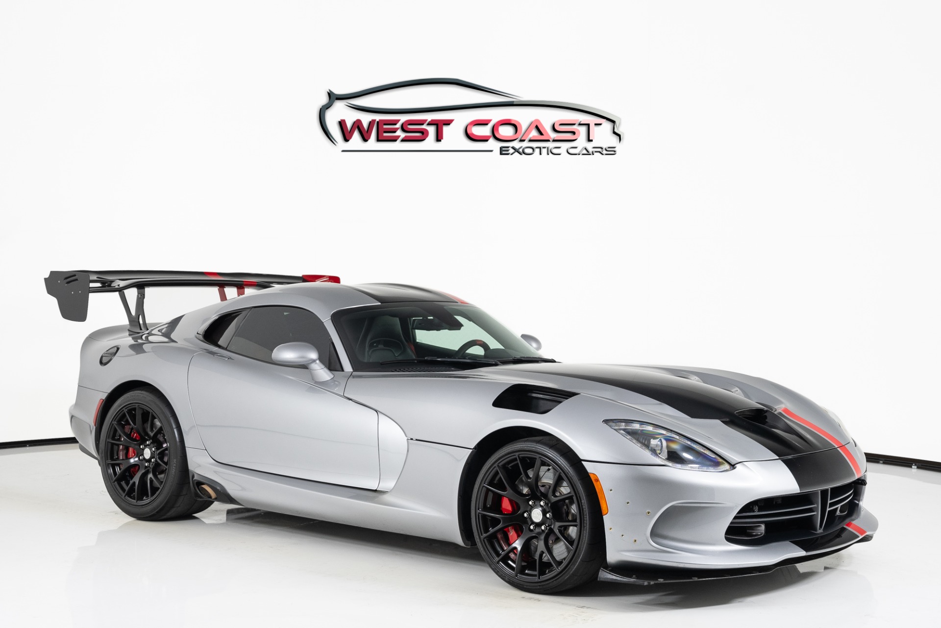 Full Hood and Mirror Kit | Dodge Viper GTC 2016