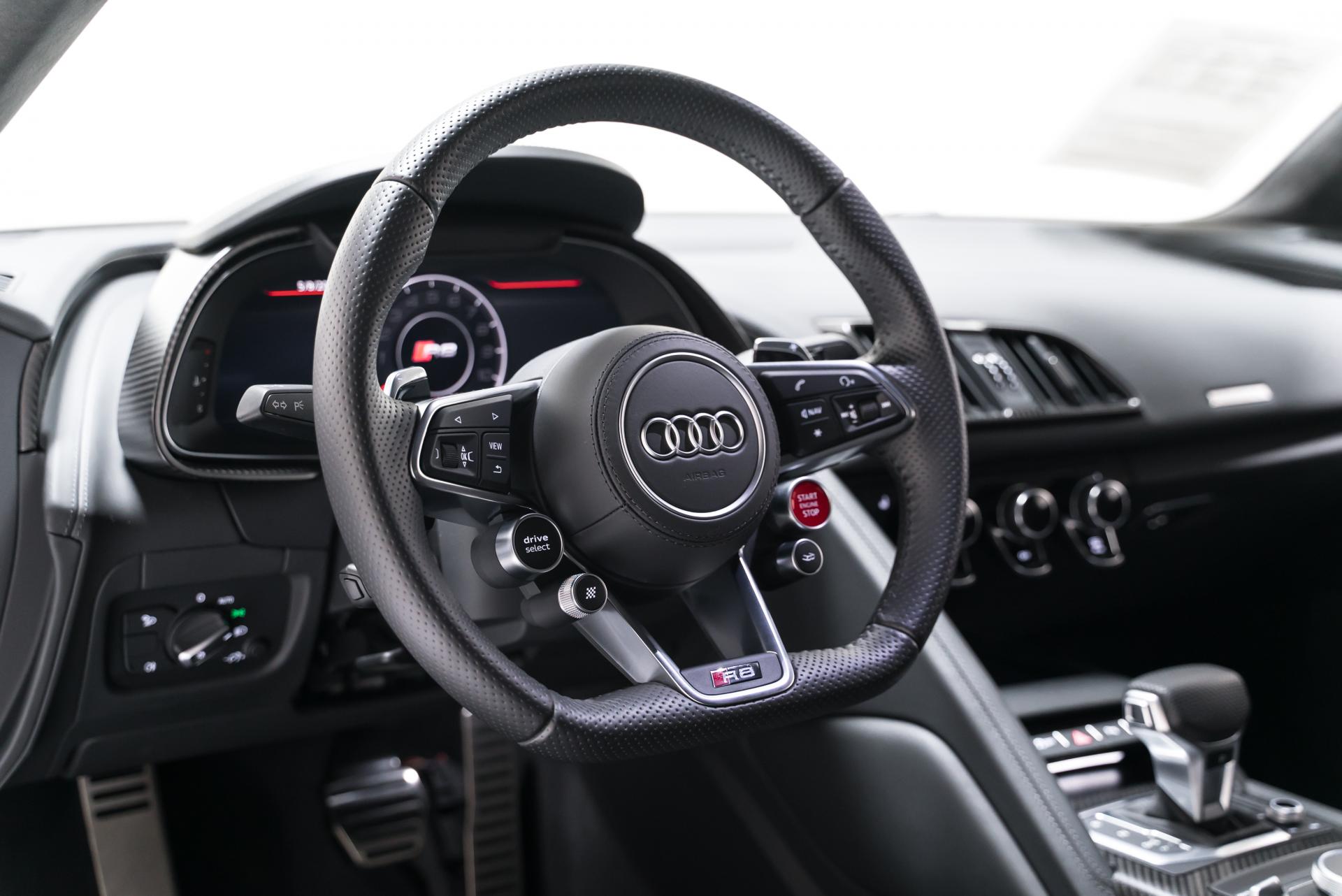 Audi アウディ100GL 金属製トレイ　ヴィンテージ VW GROUP | NEW Genuine Audi Discs 01J-398-241 | USA DEALER