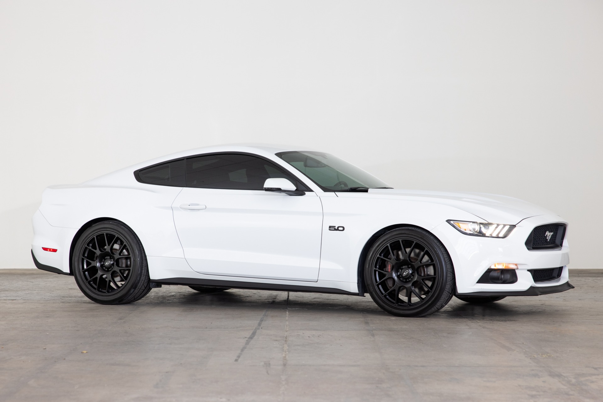 2015 Roush Mustang: Even More Agression - The Car Guide
