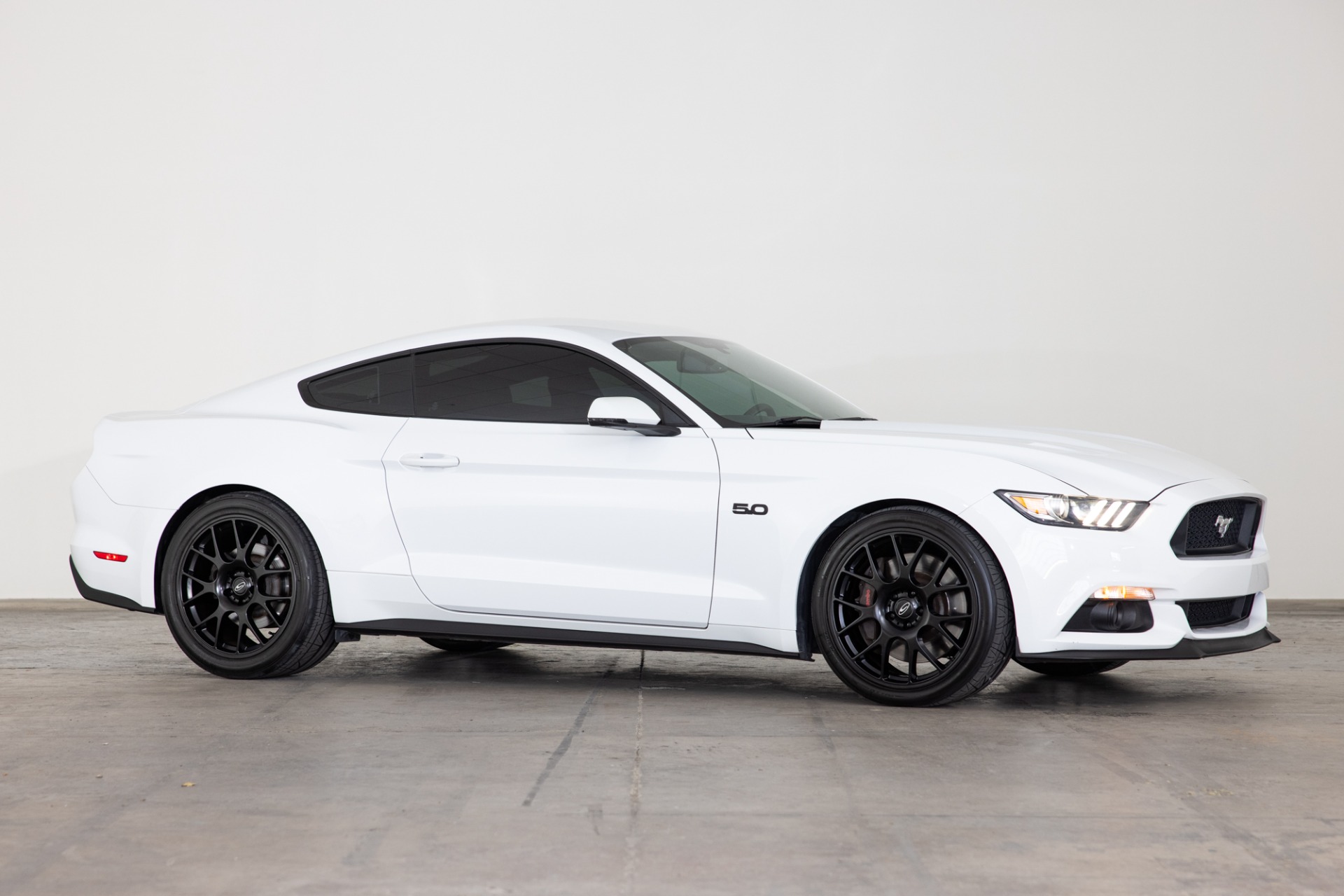 Roush Мустанг s550