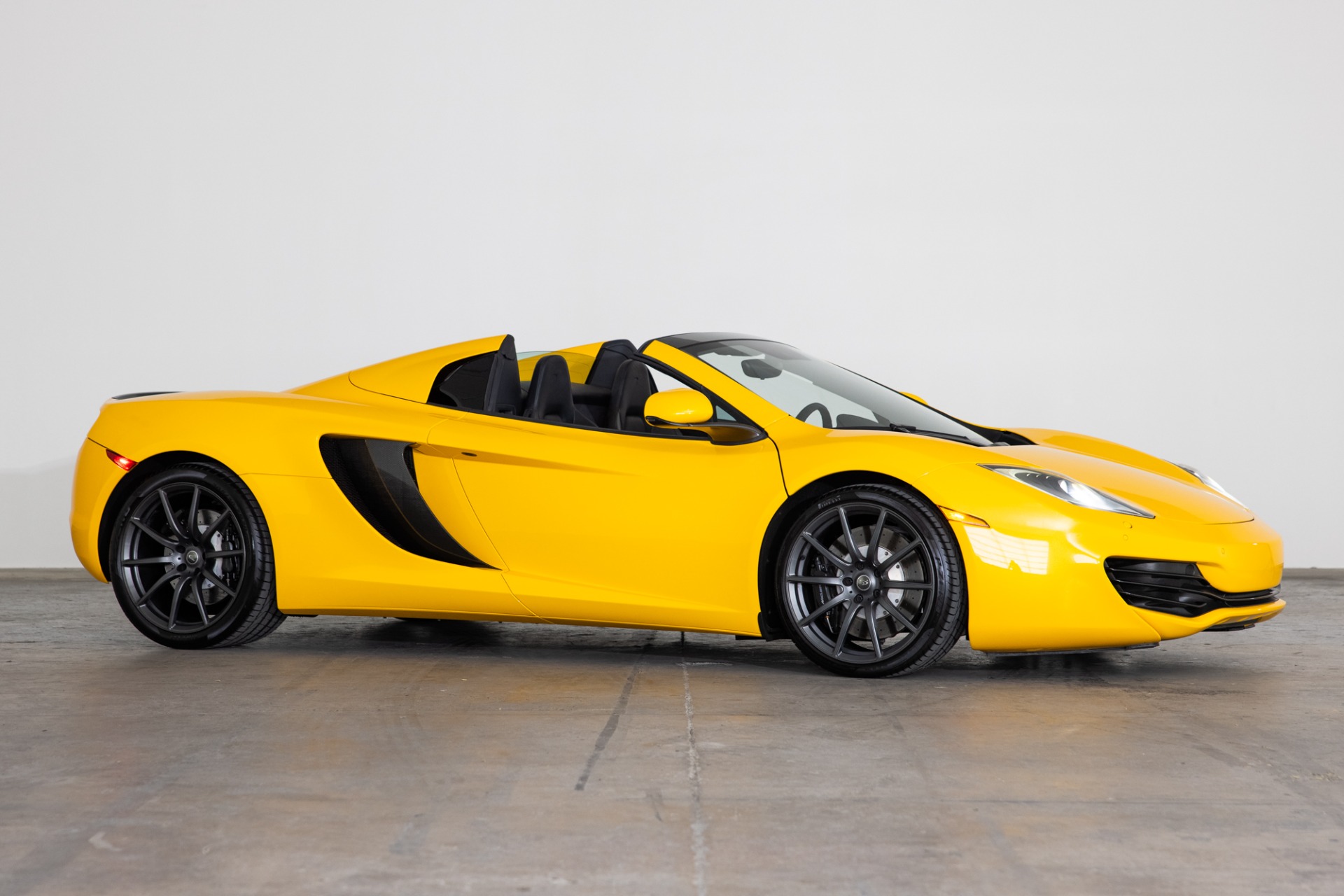 McLaren 12C Spider - Specification