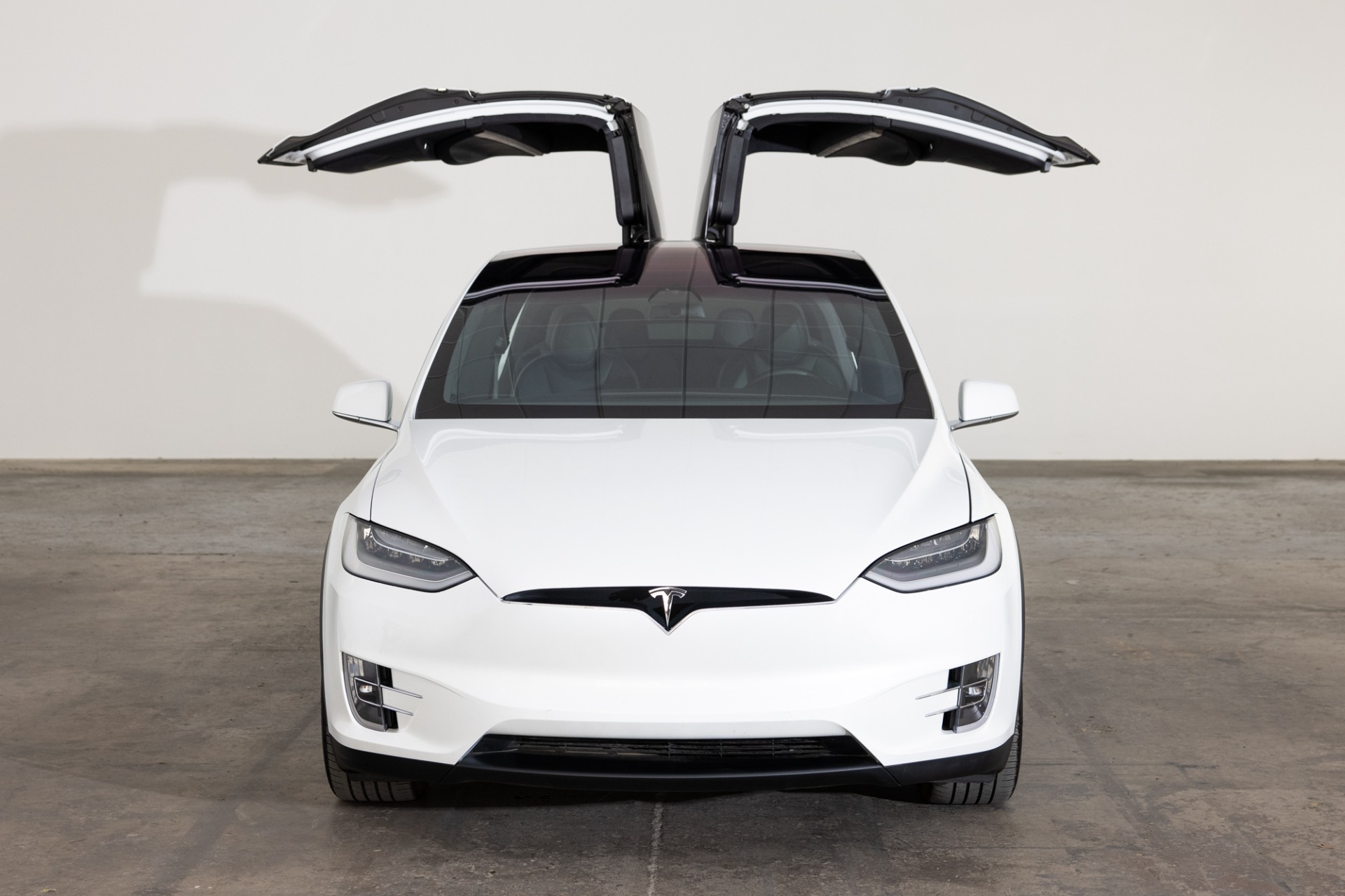 Used-2020-Tesla-Model-X-Long-